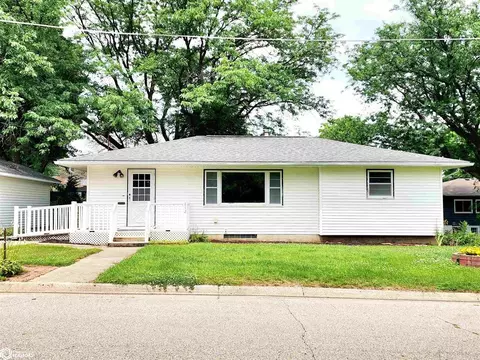 812 2nd Avenue Dr SE, Hampton, IA 50441