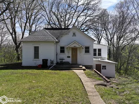 1105 E Division St, Ottumwa, IA 52501