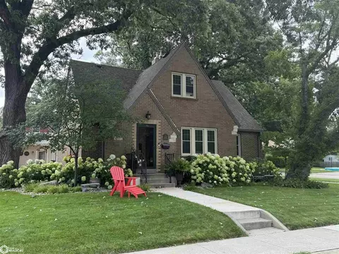 836 N Hampshire Ave, Mason City, IA 50401