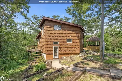 2750 Fern Cliff Rd, Wayland, IA 52654