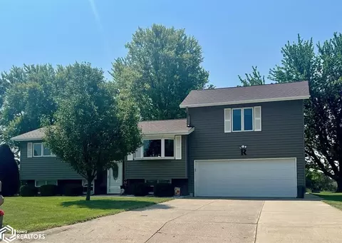 810 Nishnabotna Dr, Manning, IA 51455