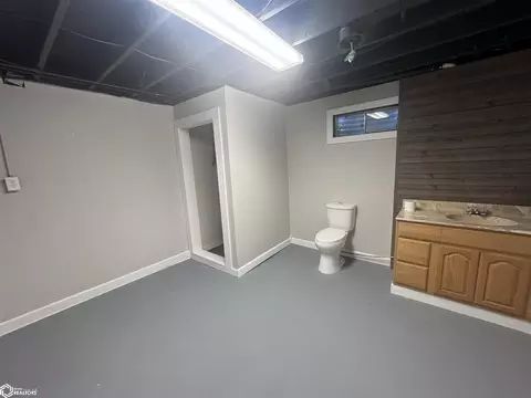 917 E Cross St, Centerville, IA 52544 photo 18