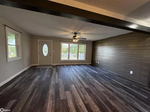 917 E Cross St, Centerville, IA 52544 photo 6