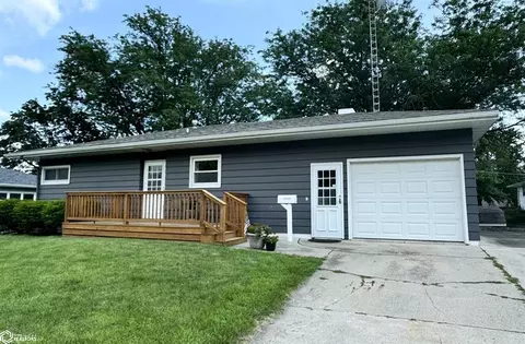 817 2nd Ave SE, Hampton, IA 50441