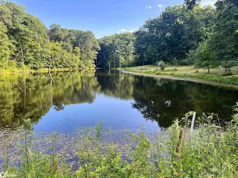 Copperhead Rd, Eldon, IA 52537