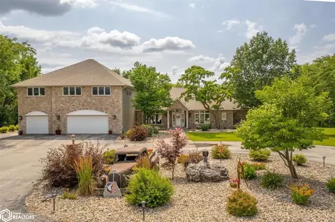1406 N Carolina Ave, Mason City, IA 50401