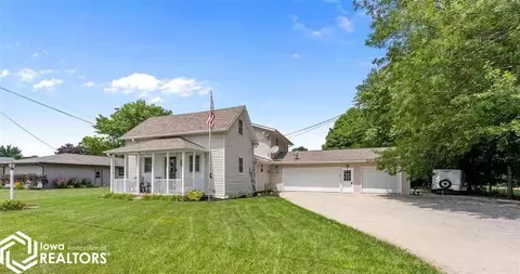1026 E Van Buren St, Washington, IA 52353