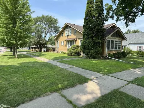 800 Cedar St, Burlington, IA 52601