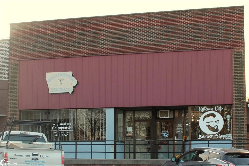 502 Elm St  