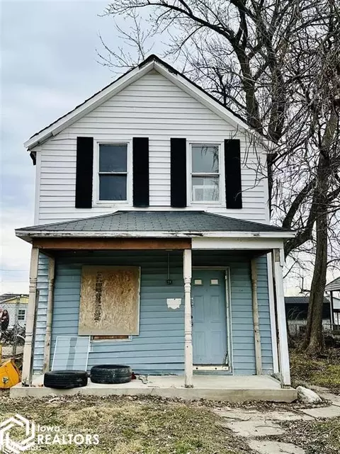 1617 Carroll St, Keokuk, IA 52632