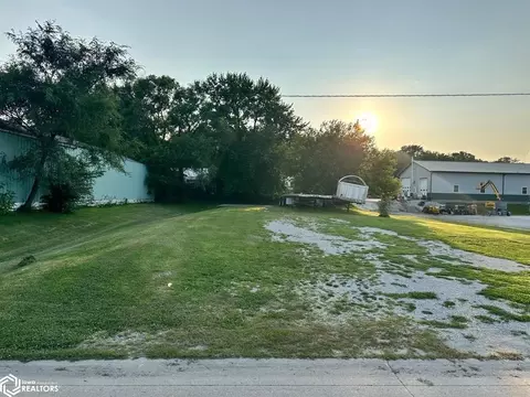 803 John St, Corning, IA 50841