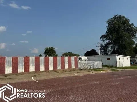 501 Dodge St, Bedford, IA 50833
