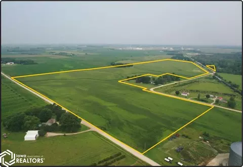 235 Th St, Shell Rock, IA 50670