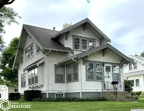 200 11th St N, Northwood, IA 50459