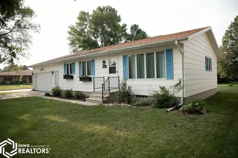 1403 Bel City Ln, Belmond, IA 50421