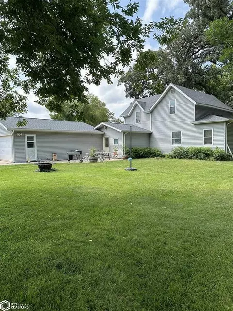 202 4th St, Livermore, IA 50558