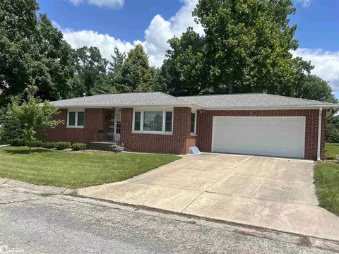 509 4th St, West Point, IA 52656