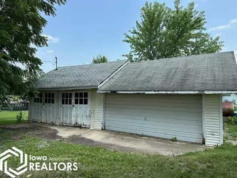 Exterior - 107 E Washington St, Centerville, IA 52544 photo 4 of 4