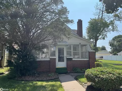 1706 S 16th St, Burlington, IA 52601
