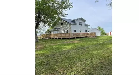 1975 145th St, New Sharon, IA 50207