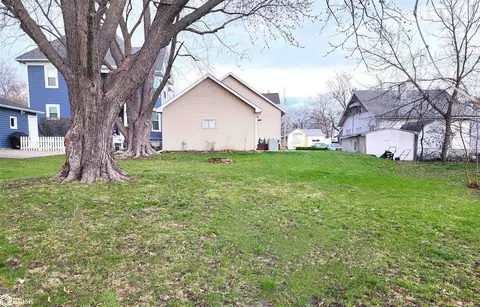 Exterior - 824 S Main St, Centerville, IA 52544 photo 9 of 9