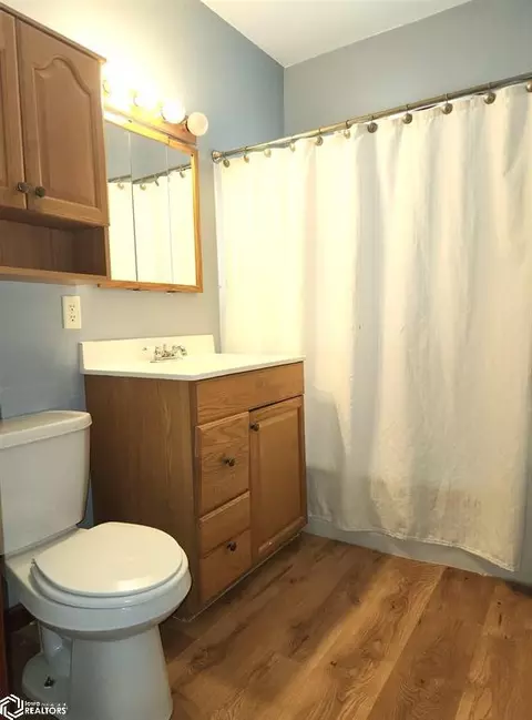 Bath - 824 S Main St, Centerville, IA 52544 photo 1 of 2