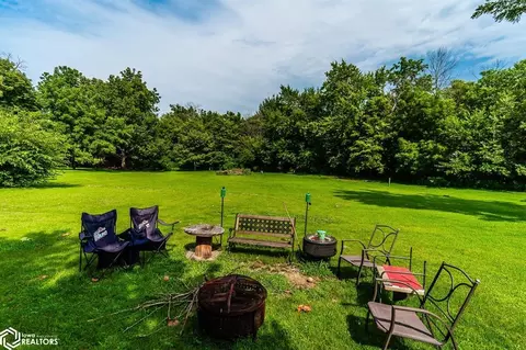 406 4th St, Garwin, IA 50632 photo 4