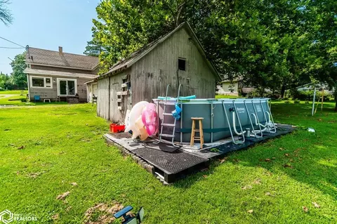 406 4th St, Garwin, IA 50632 photo 6