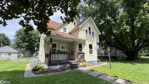546 9th St, Mason City, IA 50401