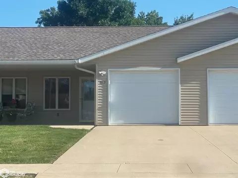 613 E Lucas St, Algona, IA 50511