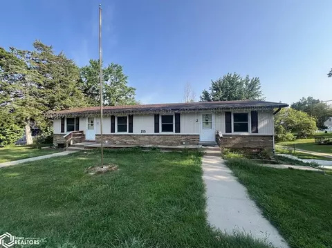 215 W Webster St, Osceola, IA 50213