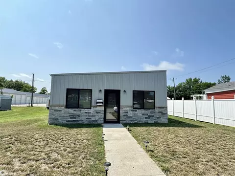 1430 Avenue I, Fort Madison, IA 52627