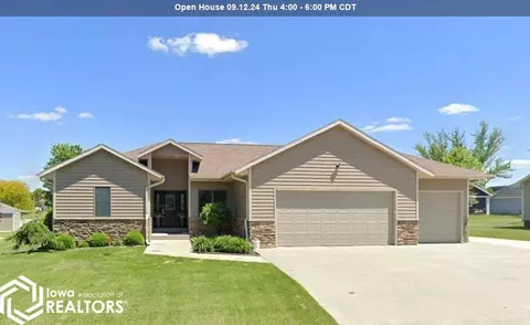 2402 Kamen Dr, Webster City, IA 50595