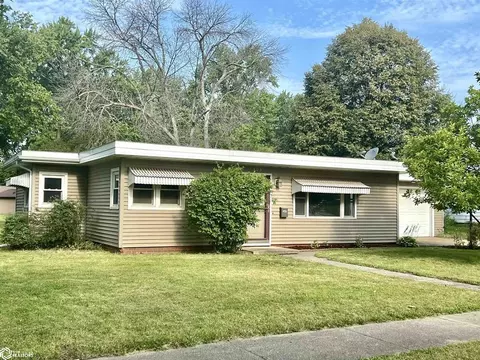 303 Western Ave, Iowa Falls, IA 50126