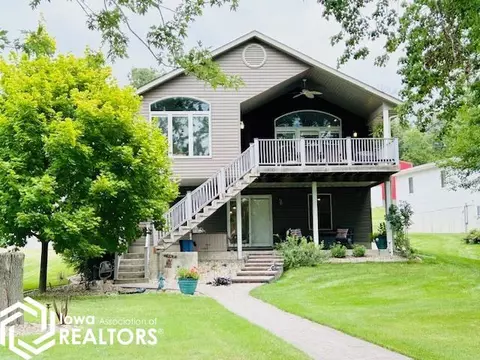 104 Valley Rd, Montezuma, IA 50171