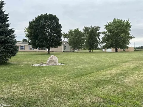 1009 W Michigan St, Lenox, IA 50851