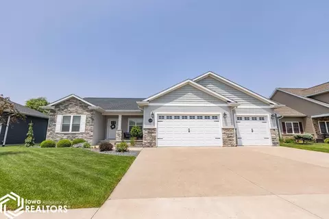 2616 Lavender Ln, Burlington, IA 52601