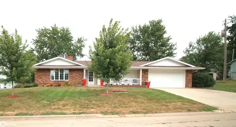 509 Jackson St, Bedford, IA 50833