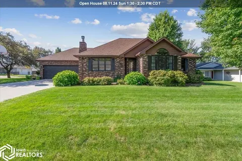 1400 Windsor Dr, Grundy Center, IA 50638