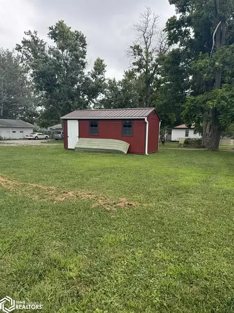 204 E Grant St, Centerville, IA 52544 photo 7