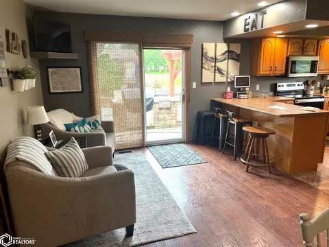 108 Richardson Ct, Algona, IA 50511 photo 3