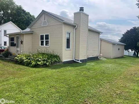 1805 14th Ave, Eldora, IA 50627