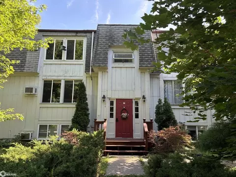 304 W Kirkwood Ave #12, Fairfield, IA 52556