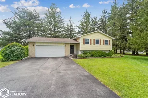 309 Edgington Ave, Eldora, IA 50627
