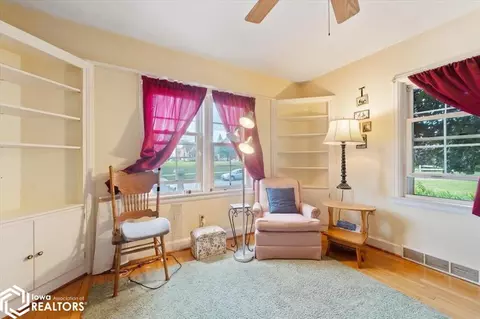 1102 11th Ave, Eldora, IA 50627 photo 5