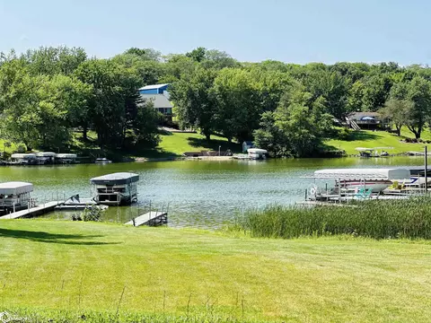 283 Eastside Ln, Montezuma, IA 50171