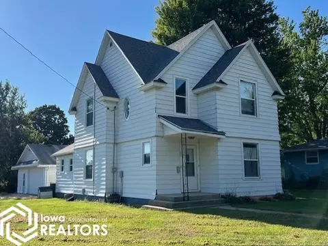 421 S 2nd St, Klemme, IA 50449
