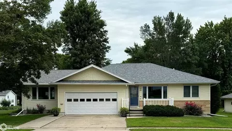 1215 E Mcgregor St, Algona, IA 50511