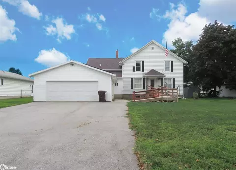 110 3rd St NE, State Center, IA 50247
