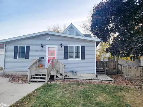 255 W 3rd St, Garner, IA 50438 photo 2